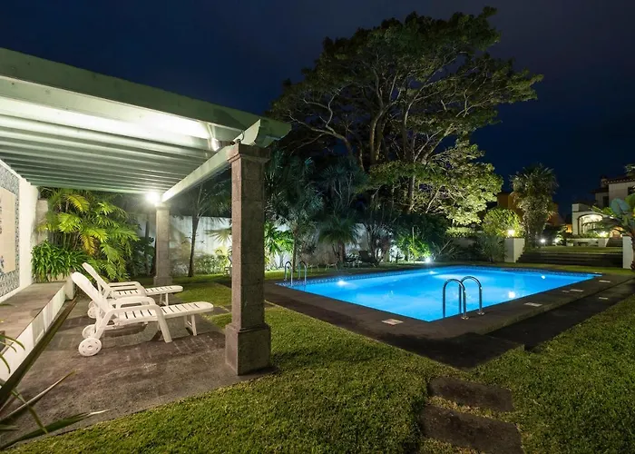 Casa Clivias Ponta Delgada