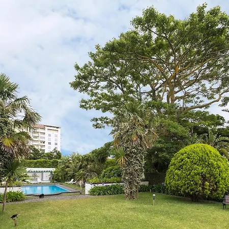 Casa Clivias * Ponta Delgada (Sao Miguel)